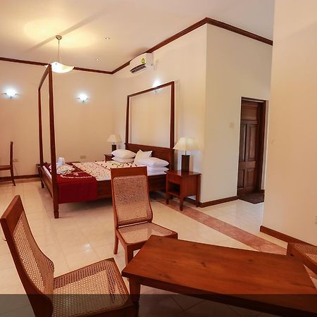 Welcombe Hotel Тринкомале Екстериор снимка