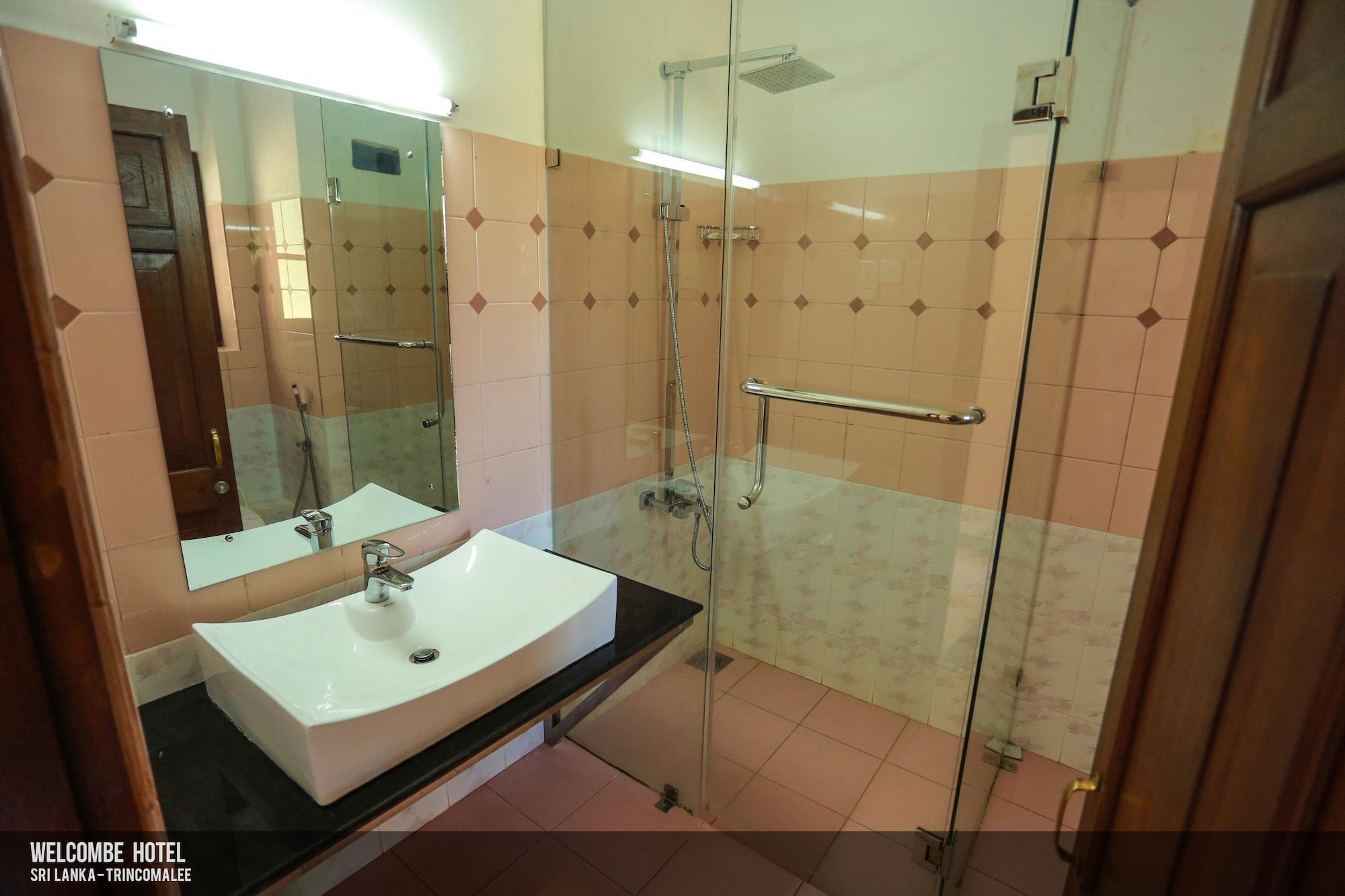 Welcombe Hotel Тринкомале Екстериор снимка