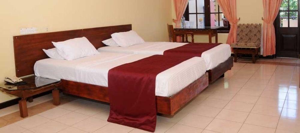 Welcombe Hotel Тринкомале Екстериор снимка