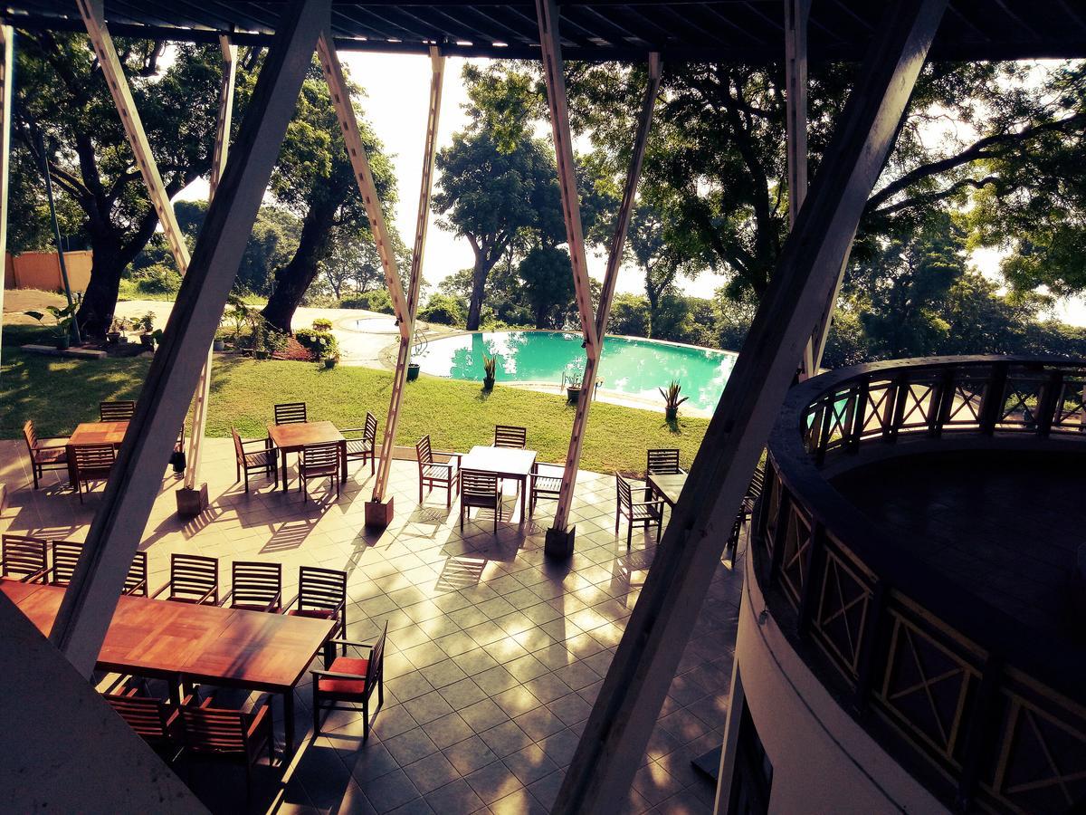Welcombe Hotel Тринкомале Екстериор снимка
